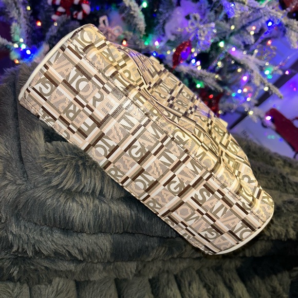 🤍Salvatore Ferragamo Gancini-print small tote bag🤍 - Picture 6 of 9